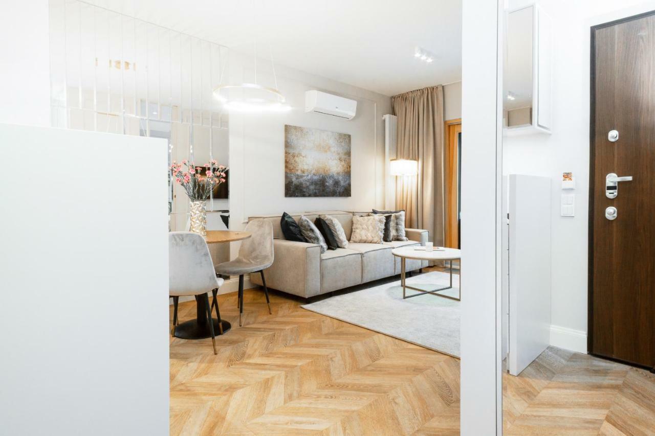 Mennica Residence Apartments By Renters Prestige Warszawa Eksteriør billede