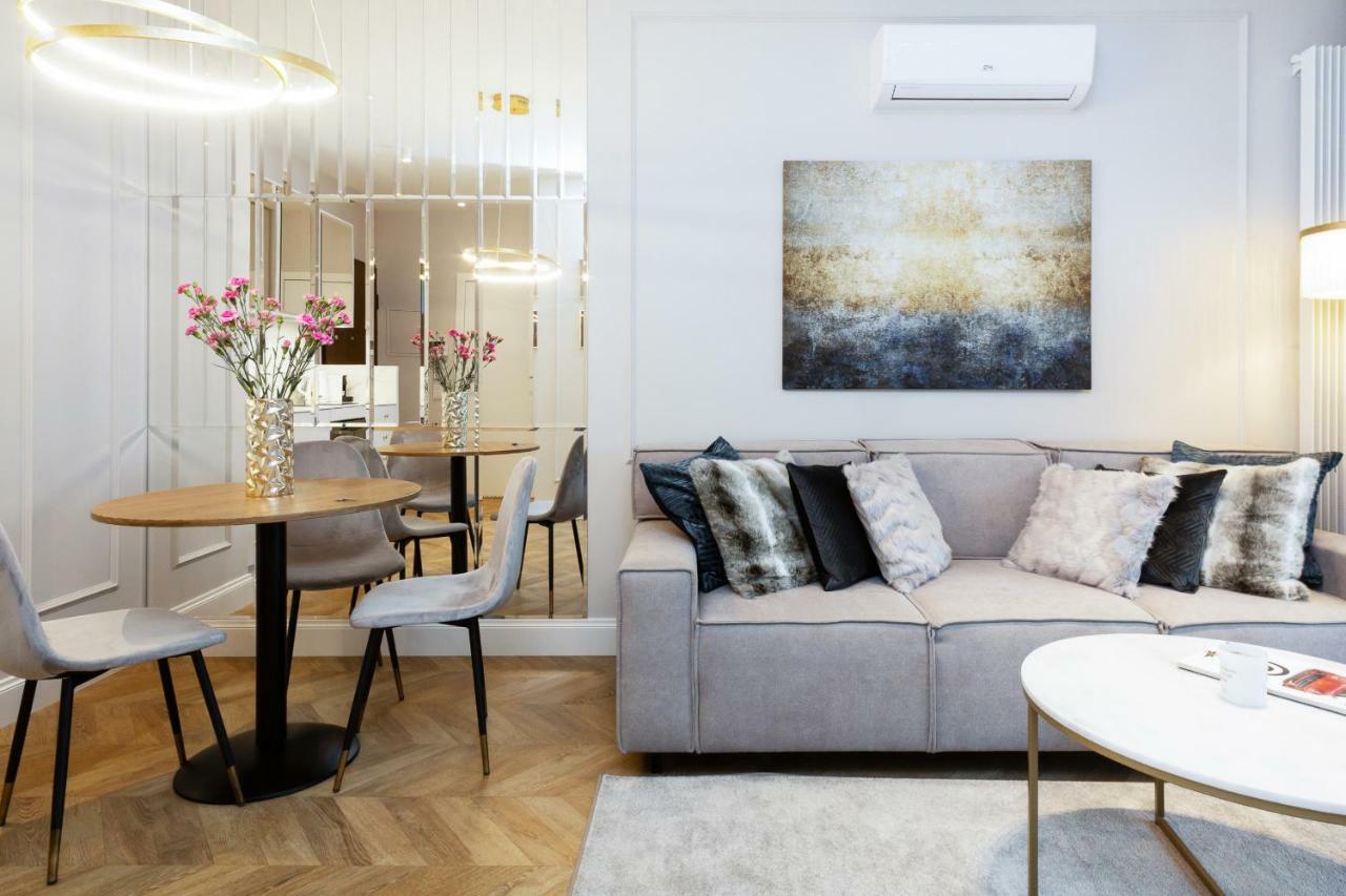Mennica Residence Apartments By Renters Prestige Warszawa Eksteriør billede